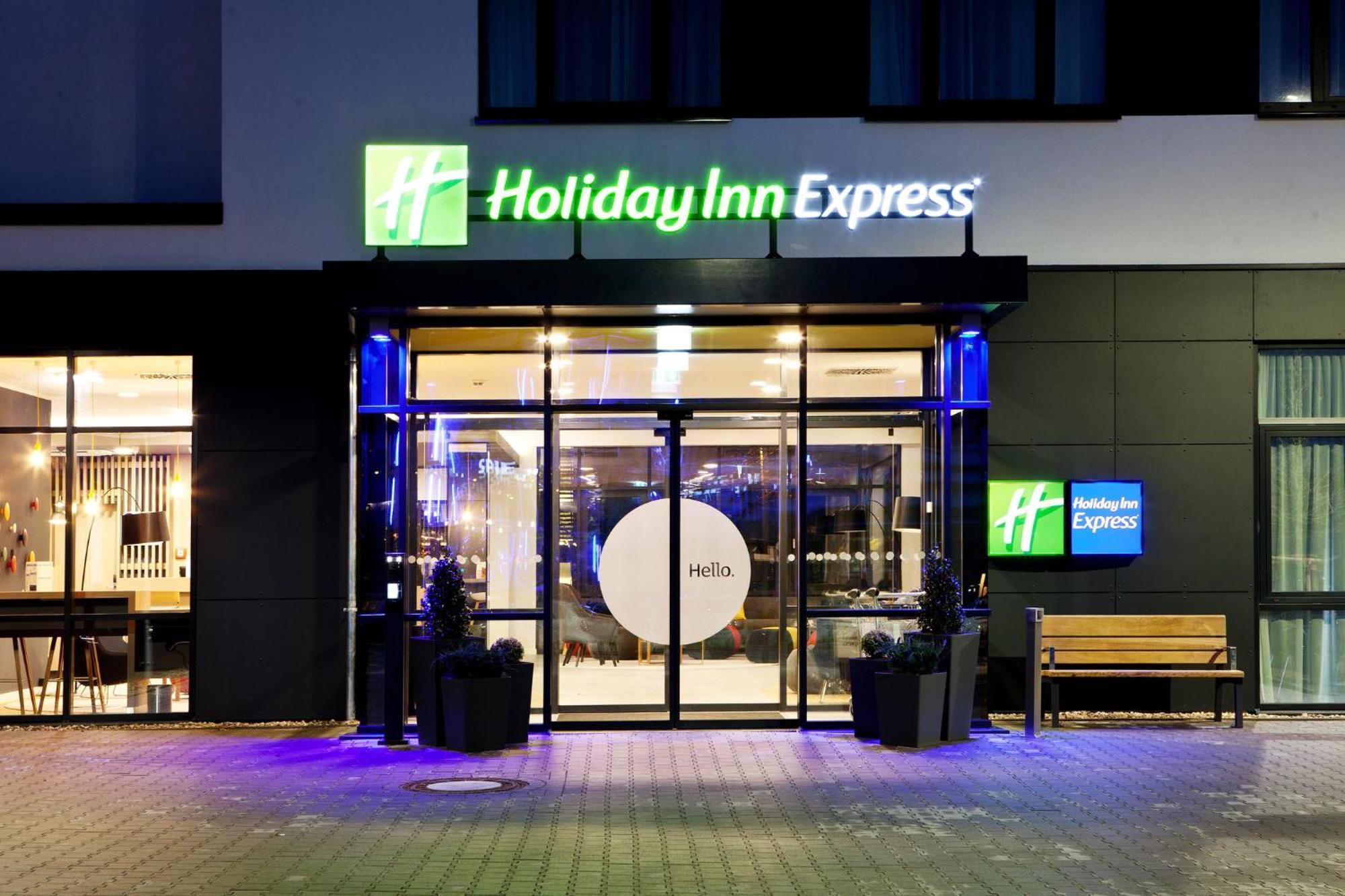 Holiday Inn Express - Duesseldorf Airport Buitenkant foto