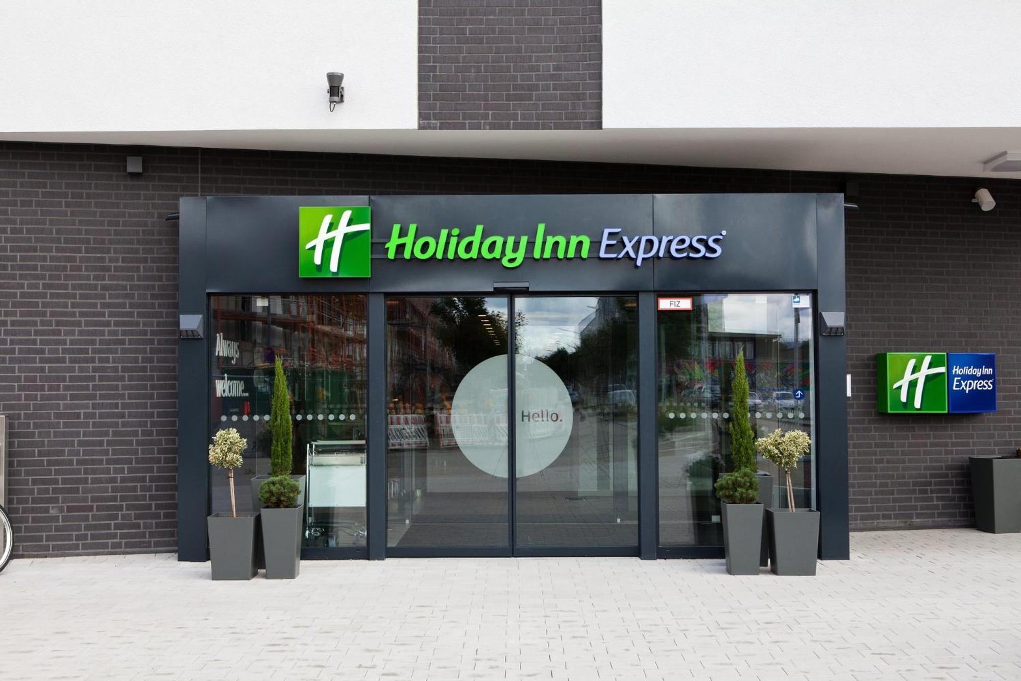 Holiday Inn Express - Duesseldorf Airport Buitenkant foto